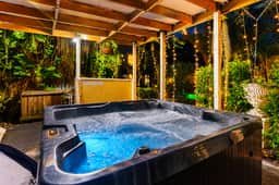 2 Homes • Hot Tubs x2 • Heated Pool • Fire Pit