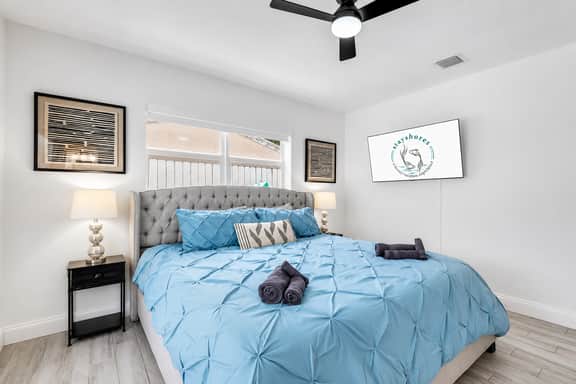 Family-Friendly Oasis with Heated Pool BBQ FirePit