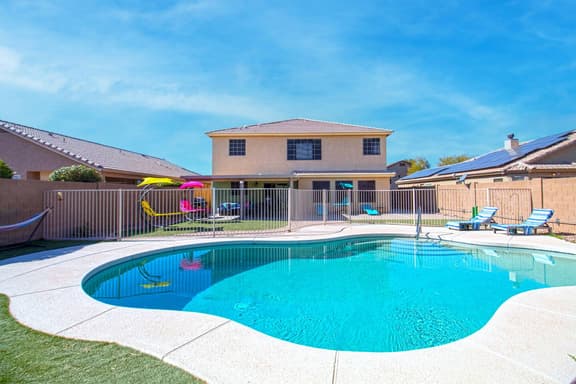 Comfort Home for Long Stays • Fast WiFi • HTD Pool